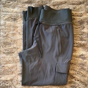 Stylish olive green Joggers/ Athleta size 4